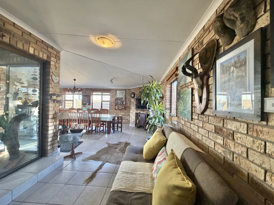 4 Bedroom Property for Sale in Kabeljauws Eastern Cape